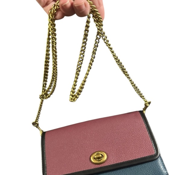 Coach Pink and Blue Crossbody Bag with Gold Chain - Picture 2 of 11
